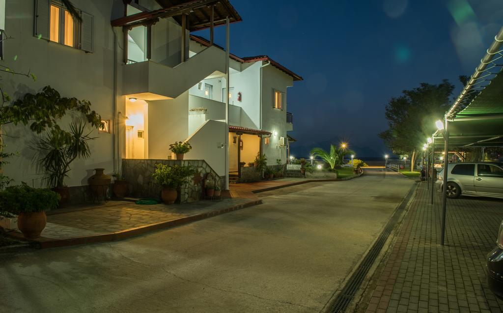 Linaraki Studios & Apartments Sikia Halkidiki Екстериор снимка